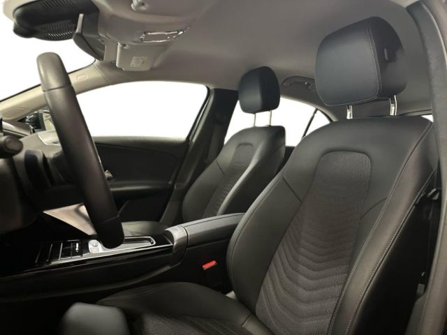 MERCEDES-BENZ A 180 usata, con Cronologia tagliandi
