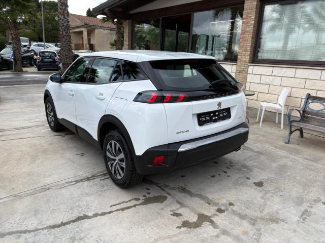 PEUGEOT 2008 usata, con Autoradio