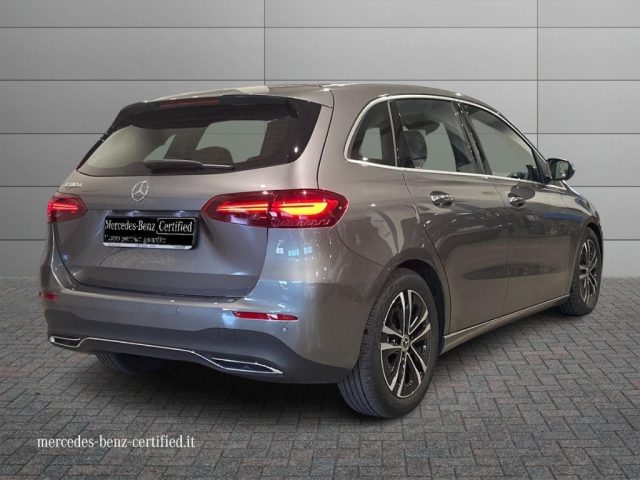 MERCEDES-BENZ B 180 usata, con Airbag