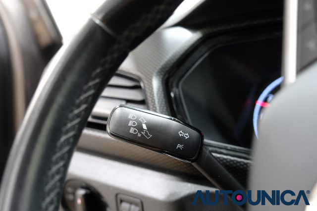 VOLKSWAGEN T-Cross usata, con Controllo elettronico della corsia
