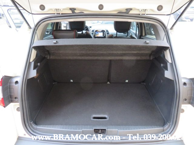 RENAULT Captur usata, con Touch screen
