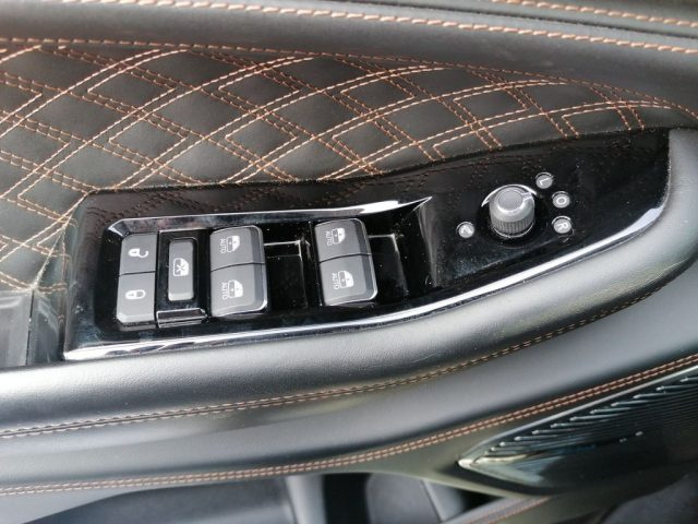 JEEP Grand Cherokee usata, con Volante in pelle