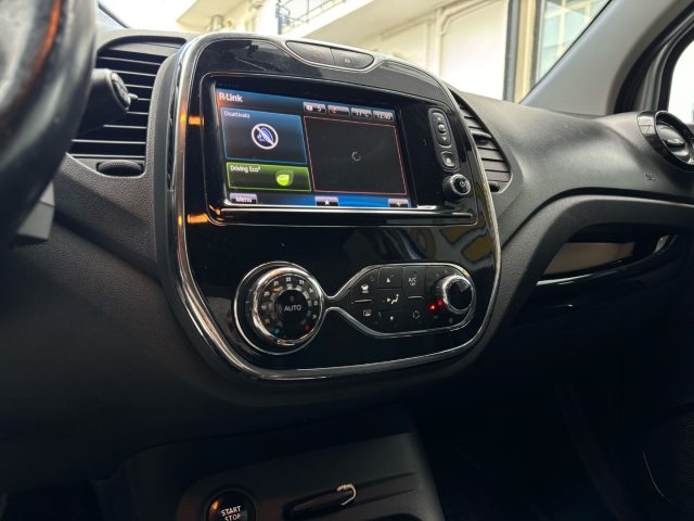 RENAULT Captur usata, con Sistema di navigazione