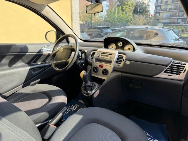 LANCIA Ypsilon usata, con Lettore CD