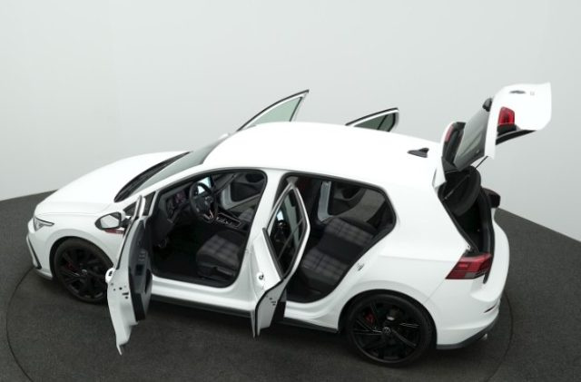 VOLKSWAGEN Golf usata, con Servosterzo