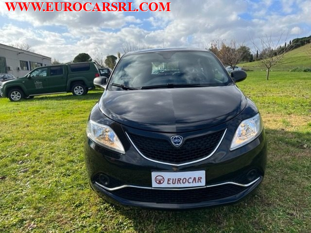 LANCIA Ypsilon usata, con Airbag