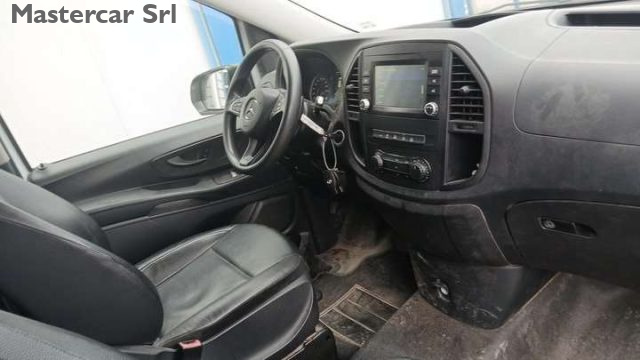 MERCEDES-BENZ Vito usata, con Alzacristalli elettrici