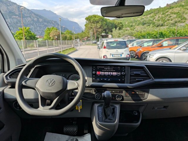 VOLKSWAGEN Caravelle usata 17