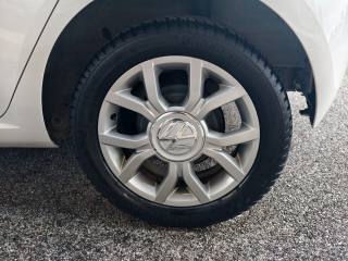 VOLKSWAGEN up! usata, con Chiusura centralizzata
