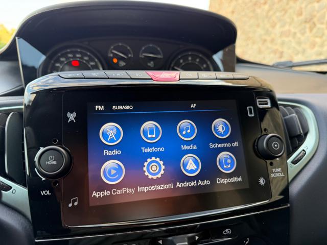LANCIA Ypsilon usata, con Luci diurne