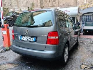 VOLKSWAGEN Touran usata, con Autoradio