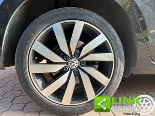 VOLKSWAGEN Touran usata, con Cerchi in lega