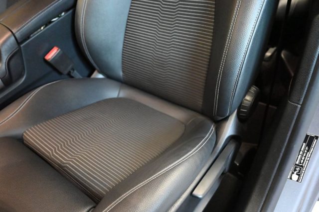 MERCEDES-BENZ GLB 180 usata 117