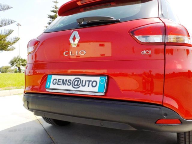 RENAULT Clio usata, con Controllo trazione