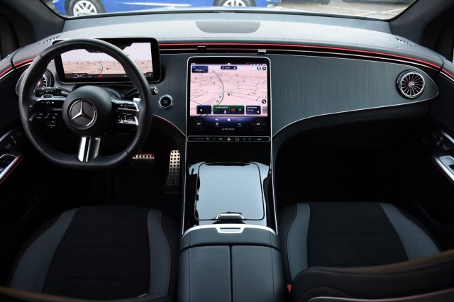 MERCEDES-BENZ EQE usata, con Cerchi in lega