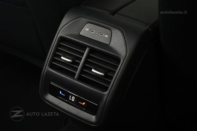 VOLKSWAGEN Passat usata, con Fari full-led
