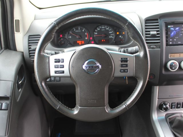 NISSAN Navara usata, con Touch screen
