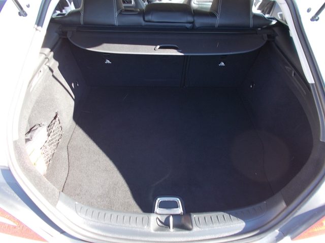 MERCEDES-BENZ CLA 200 usata, con Sistema di navigazione