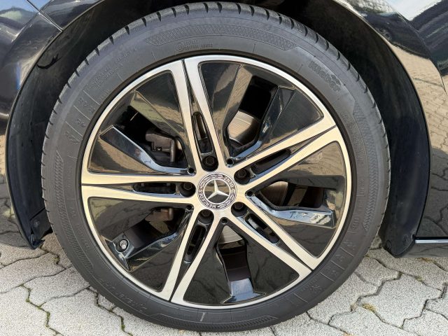 MERCEDES-BENZ B 180 usata, con Fari Xenon