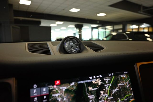 PORSCHE Macan usata 332
