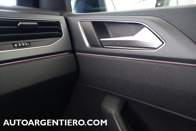 VOLKSWAGEN Taigo usata, con Fari LED