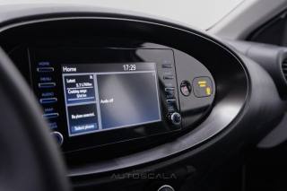 TOYOTA Aygo X usata, con Luci diurne LED