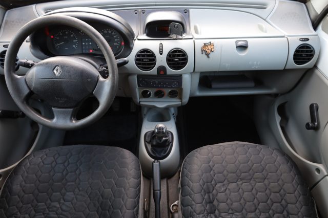 RENAULT Kangoo usata 22