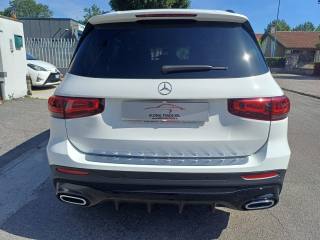 MERCEDES-BENZ GLB 200 usata, con Sensori di parcheggio anteriori