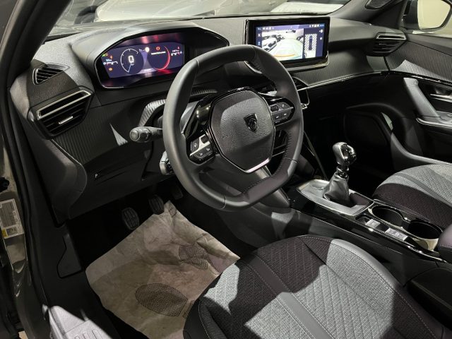 PEUGEOT 2008 usata, con Autoradio