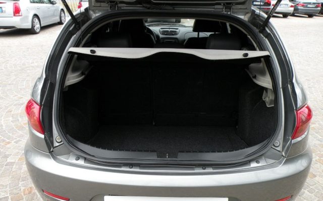 ALFA ROMEO 147 usata, con Airbag laterali