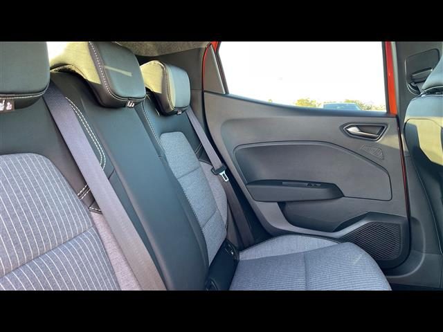 RENAULT Clio usata, con Volante in pelle