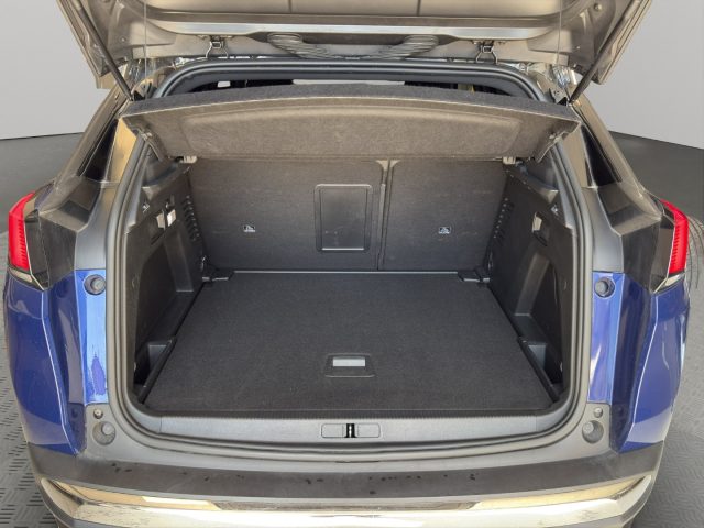 PEUGEOT 3008 usata, con Sensori di parcheggio posteriori