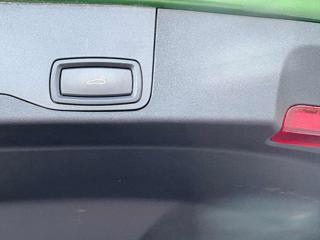 PORSCHE Taycan usata, con Lettore CD