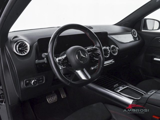 MERCEDES-BENZ GLA 200 usata 7