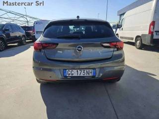 OPEL Astra usata, con Autoradio