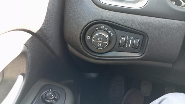 JEEP Renegade usata, con Sedile posteriore sdoppiato