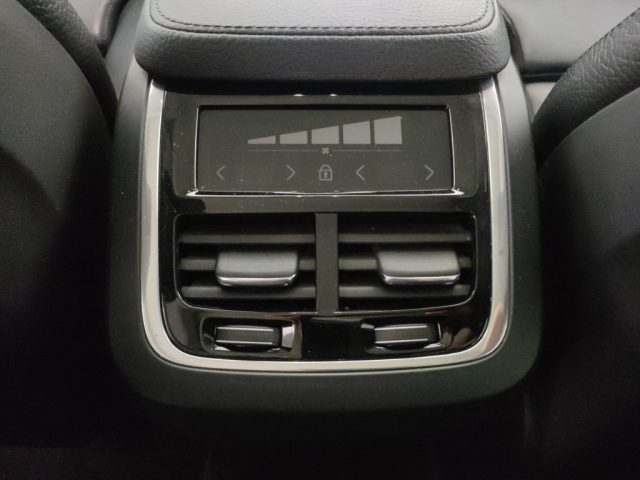 VOLVO XC90 usata, con Volante in pelle