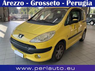 PEUGEOT 1007 1.4 CAMBIO AUTOMATICO