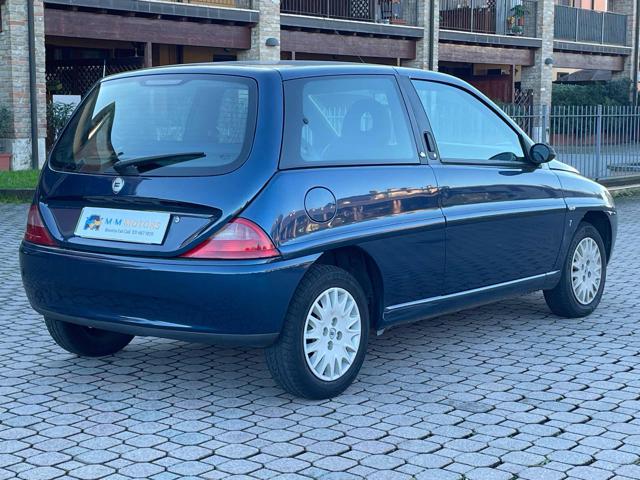 LANCIA Y usata, con ESP