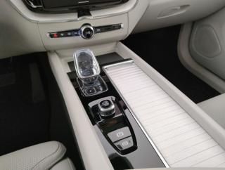 VOLVO XC60 usata, con Touch screen