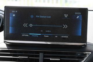 PEUGEOT 3008 usata, con Volante in pelle