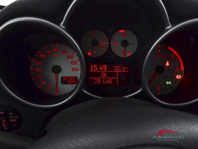 ALFA ROMEO 147 usata 12