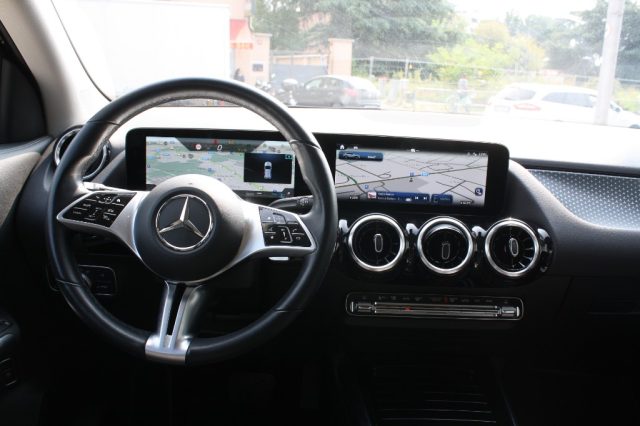 MERCEDES-BENZ GLA 180 usata, con Filtro antiparticolato