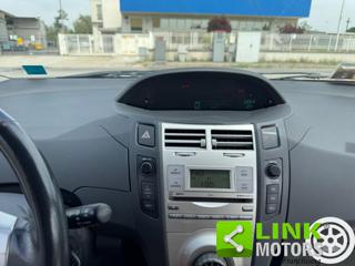 TOYOTA Yaris usata, con Sedile posteriore sdoppiato