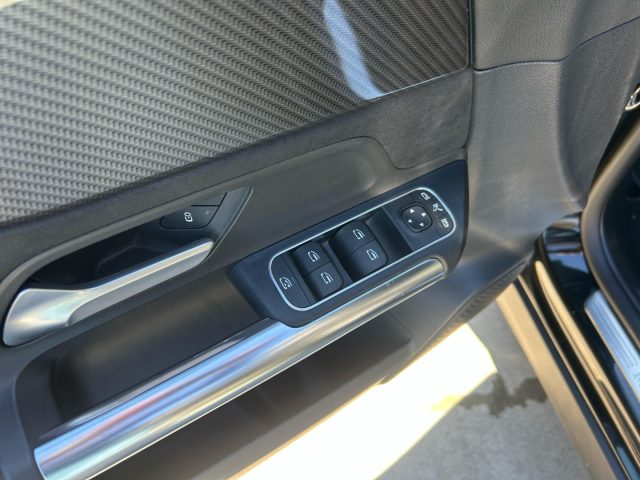 MERCEDES-BENZ GLA 200 usata, con Interni in pelle