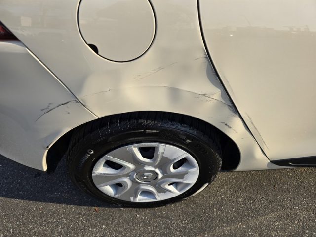 RENAULT Clio usata, con Airbag