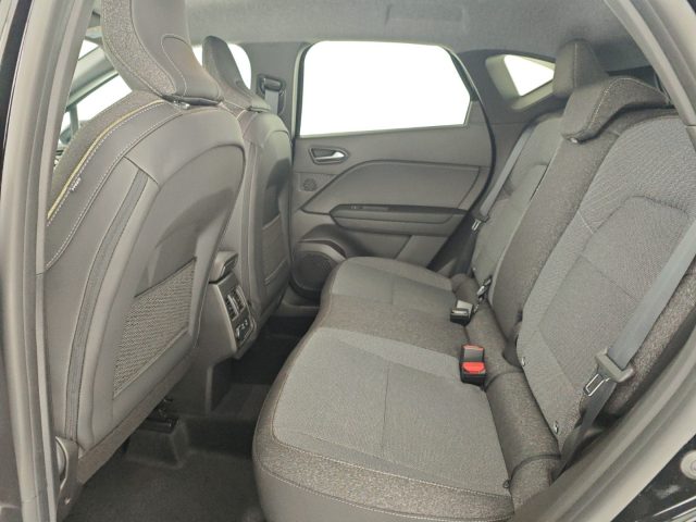 RENAULT Captur usata, con Autoradio digitale