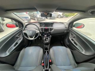 LANCIA Ypsilon usata, con ESP