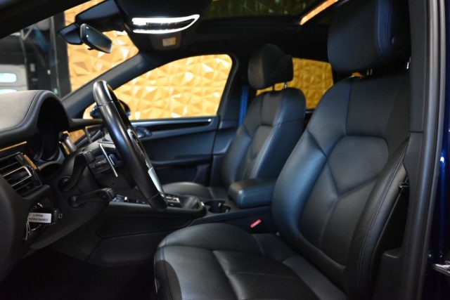 PORSCHE Macan usata 26