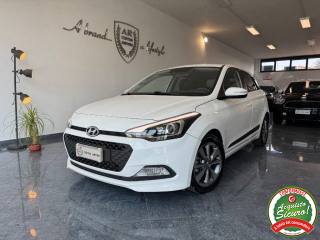 HYUNDAI i20 usata, con Airbag laterali